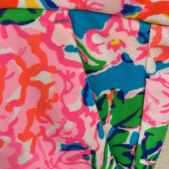 Lilly Pulitzer NWT Callaghan Knit Shorts. Rose to the Occasion is the pattern . - Picture 4 of 6